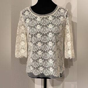 Elegant Lace Women's Top - Cream